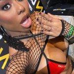 Tout savoir sur Kira Noir actrice X noire spécialiste de lanal