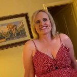 Casting Curvy: Thick Married MILF Fucks During Audition