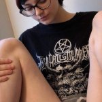 Timid goth with ideal vagina
