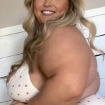 Sexy BBW Madelyn Cline by SpiderVenom2002 on DeviantArt