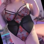 BBW Striptease and Masturbation Watching Porn