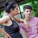 Indian Aunty Show Her Boobs For Her Lover Porn Videos