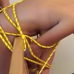 Devote milf gefesselt und bestraft