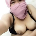 Jilbab Colmek Dildo Porn Videos