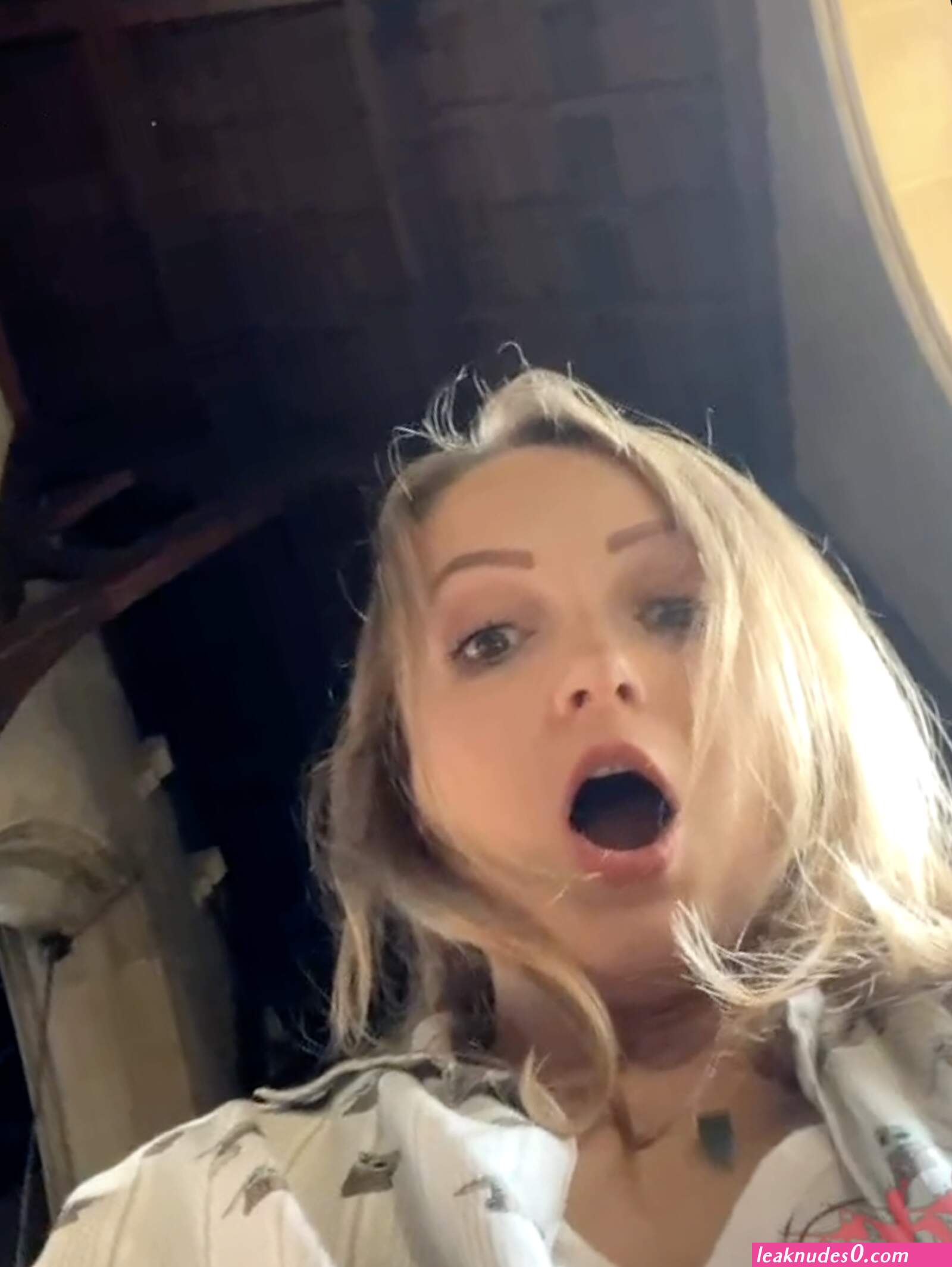 Masturbating church (photos)