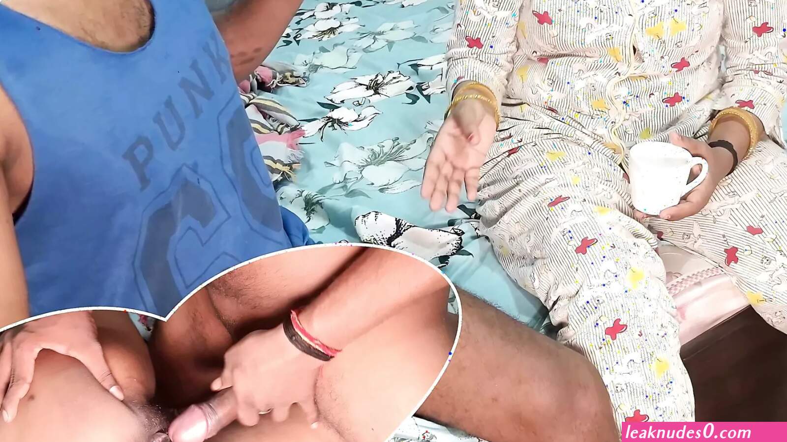 Ungli anal (photos)