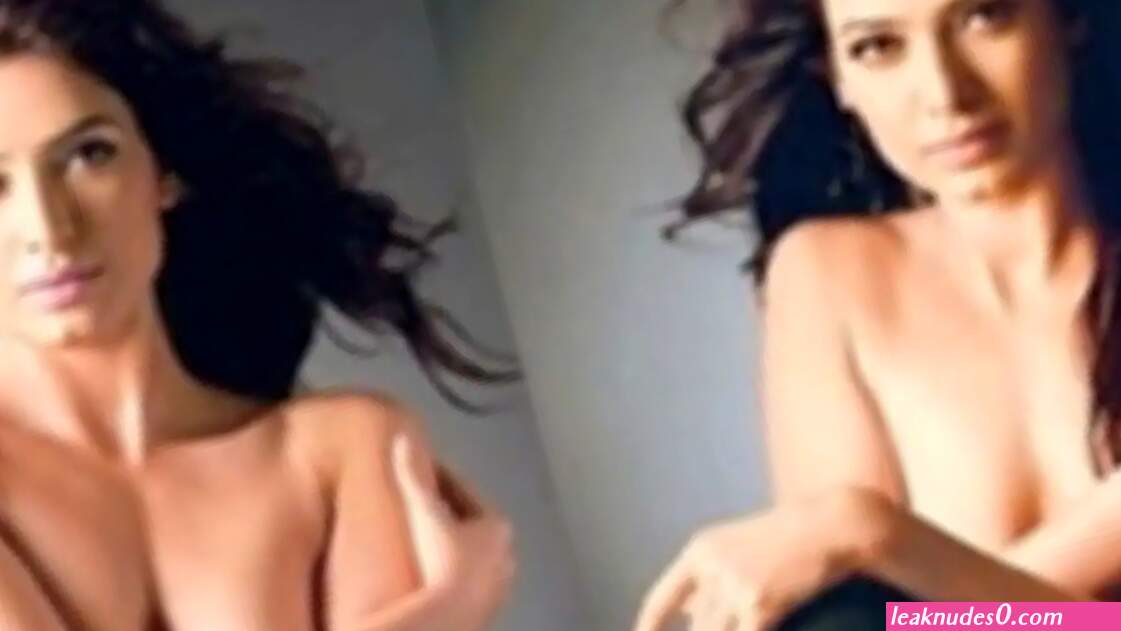 Aishwarya sakhuja nude breast (photos)