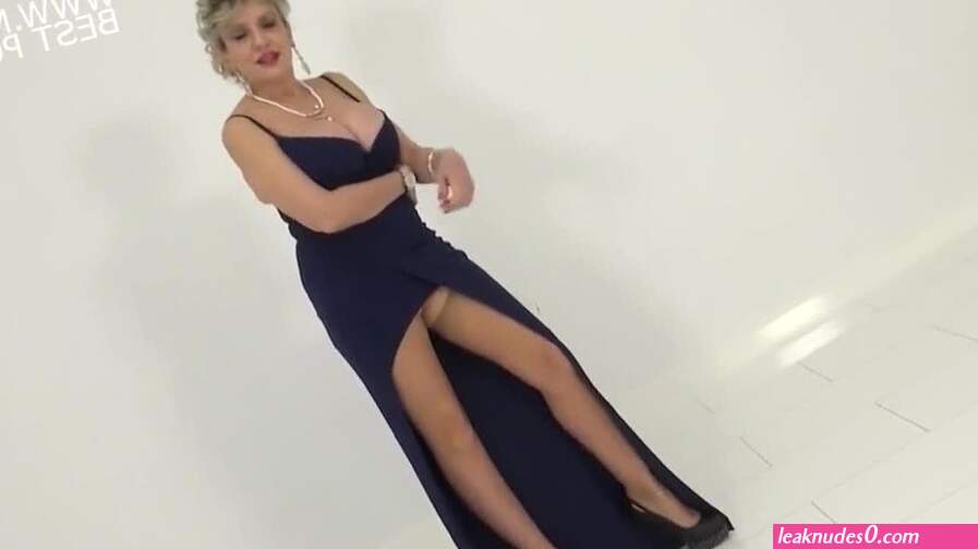 Lady sonia and shemale porn videos