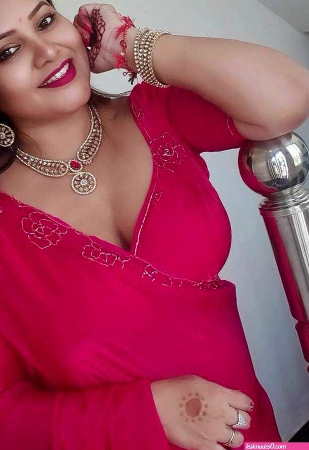 Priya gamre hot nude live (photos)