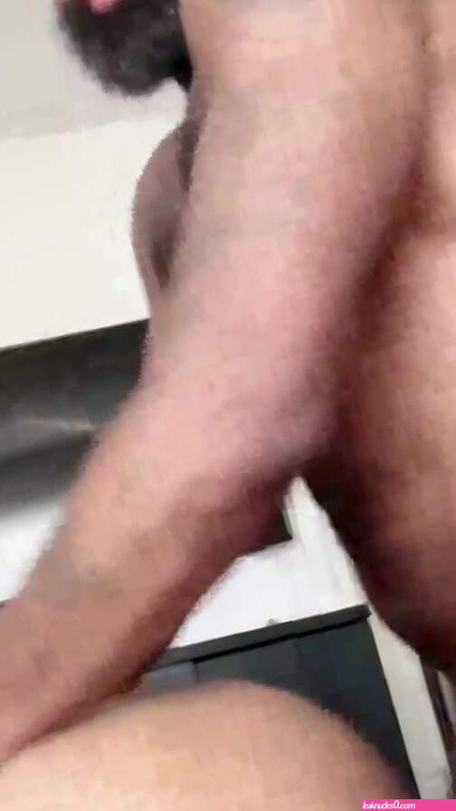 Eatpraydong nude leaked videos